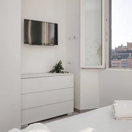 Ideal Rent - Sirtori 10 شقة ميلان