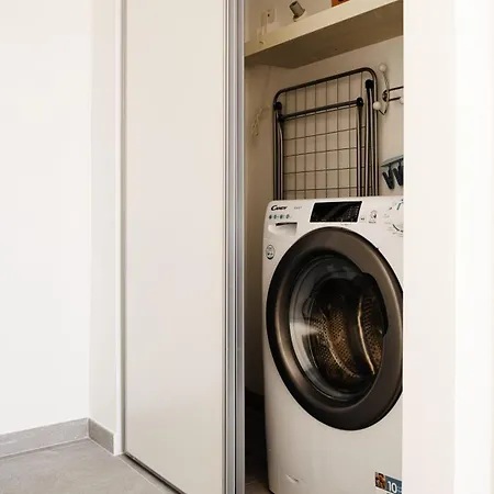 Ideal Rent - Sirtori 10 *