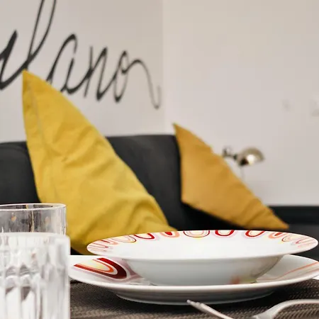 Ideal Rent - Sirtori 10 ميلان