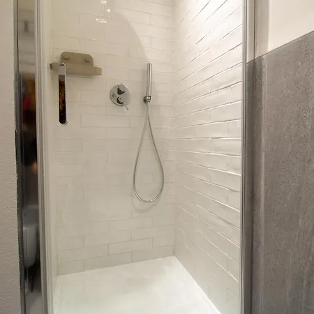 شقة Stylish Flat Porta Venezia - Fast Wifi, Ac, Metro 5 Min From Duomo Milan *